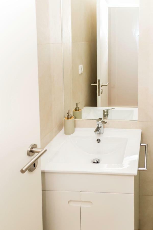 Guest H4U - Bonjardim Terrasse Center Apartamento Porto Exterior foto